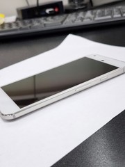 DEFECTIVE – Google Pixel XL – White – Unknown – 12457