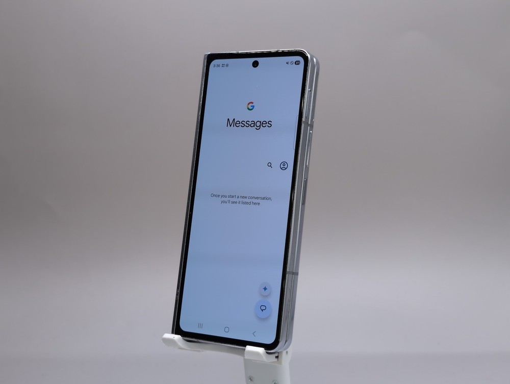 Samsung Galaxy Z Fold5 SM-F946U 512GB Icy Blue Xfinity Only W087194