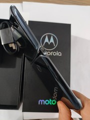 NEW Motorola Moto Razr 5G Razr2 2020 XT2071 256GB Unlocked Android Smartphone