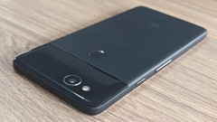 Original Google Pixel 2 Unlocked 64/128 GB Random Color Reboxed With Accessories