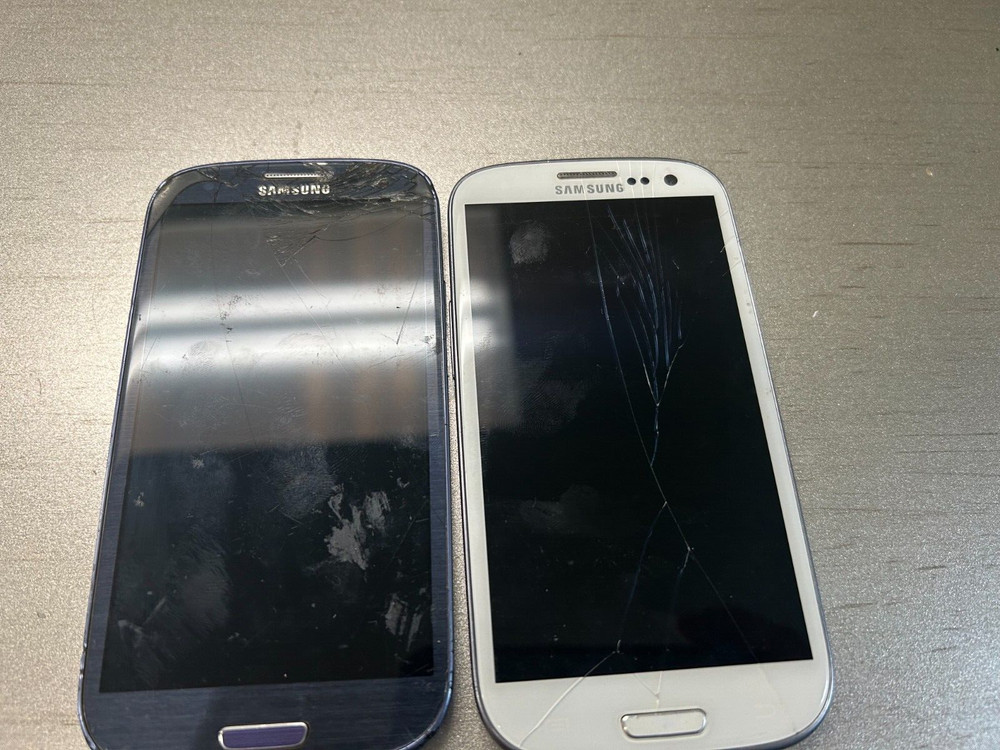 Samsung Galaxy S3 i747m / i747 – T999v White/Blue/Red 16GB – UNTESTED For Parts