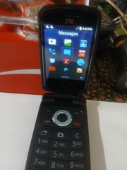 Tracfone Z233VL Black 4G Camera Flip Cell Phone W/ Battery 4GB Storage