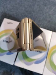 C/N version Samsung SM-W2017 Android flip phone good condition