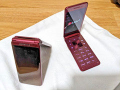 Samsung Galaxy Folder 2 SM-G160N Flip Phone 16GB Unlocked Wine Phonecharm