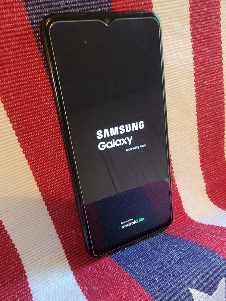Samsung Galaxy A23 5g – 64 GB – Phantom Black (Unlocked) AT&T Great Condition