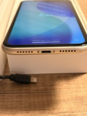 Apple iPhone 11 – 128GB White – Used Working Perfectly
