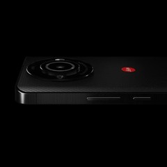 Leica Leitz Phone 3 6.6″ 12+512G Snapdragon 8 Gen 2 Unlocked 5000 mAh