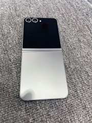 Samsung Galaxy Z Flip 6 5G SM-F741U 256GB Silver 6.7” Smartphone OPEN BOX A+
