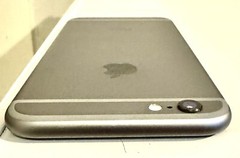 Apple iPhone 6s – 32GB – Silver (Unlocked) A1688 (CDMA + GSM)