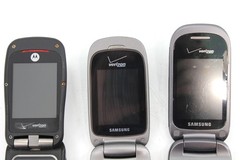 Assorted Verizon Flip Phones