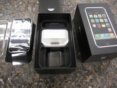 Apple 1st Generation iPhone 2G 8GB MA712LL/A A1203 in box – Mint Condition