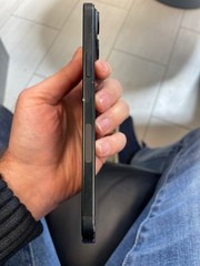 Apple iPhone 15 Plus 256 GB Black (Unlocked) scratches & dents and screen shade