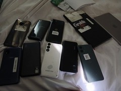 Broken Phones Smart Phones and iPad and Amazon Tablet for Parts Only