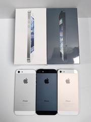 Apple iPhone 5 – Unlocked 16GB / 32GB – iOS 10 – Gold/Black/Silver With Box