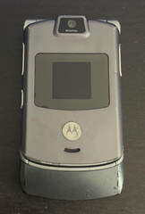 Motorola RAZR V3 – Cell phone – Gray – Read Description