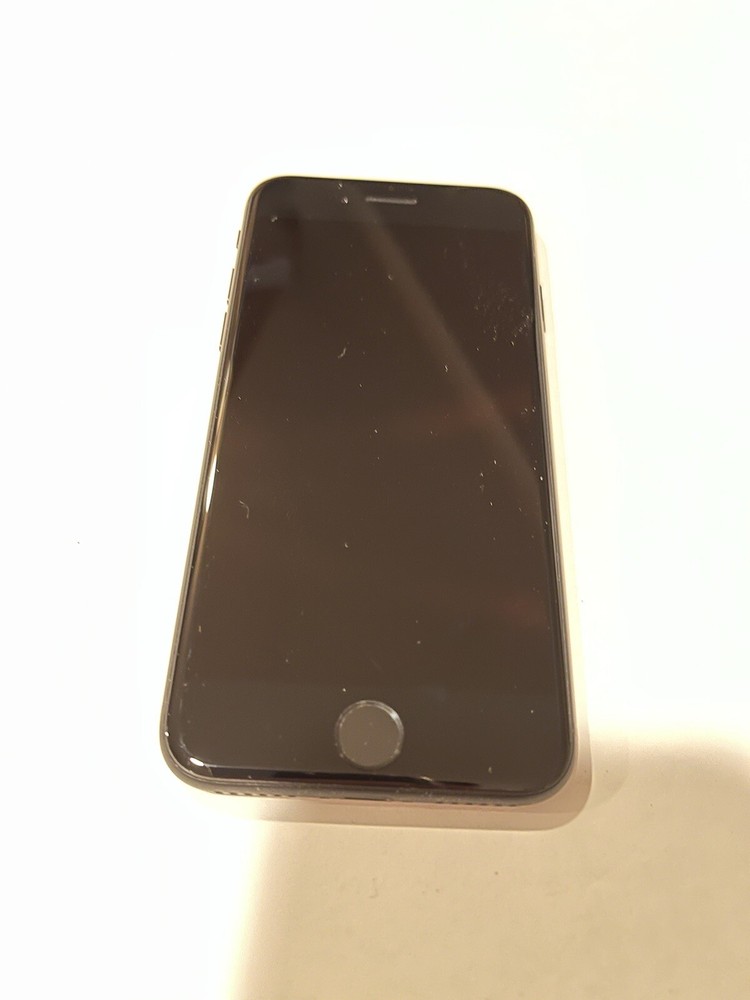 iPhone 7 128GB Factory Unlocked CDMA/GSM Verizon T-Mobile AT&T Black – For Parts