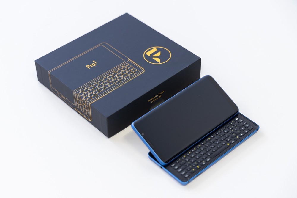 F(x)tec Pro1 X QX1050 8+256GB Blue QWERTY XDA Phone Android Unlocked Pro 1X