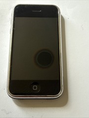 Apple iPhone 1st Generation – 8GB – Black – A1203 (GSM)