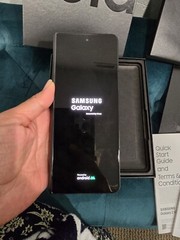 Samsung Z Fold4 SM-F936U 512GB Phantom Black (Crak INTERNAL SCREEN) Box Included