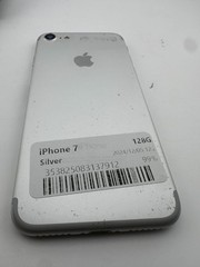 Apple iPhone 7 – 128GB – Silver (Unlocked)