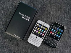 BlackBerry Classic Q20 SQC100-3 16GB 4G LTE Unlocked Qwerty Keyboard SmartPhone