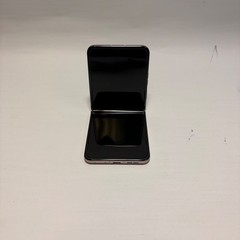 Motorola Razr 5G 2024, 6.9″ Foldable, 256GB, Pink, Cricket Wireless Locked