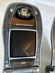 2 Motorola i series i836 – Gray ( Nextel ) Cellular Flip Phones Parts Untested