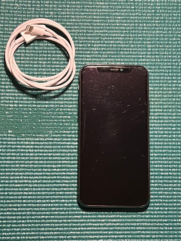 Apple iPhone 11 Pro – 512GB – Space Gray (Unlocked) A2160 (CDMA + GSM)