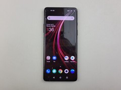 OnePlus 8 (IN2017) 128GB – Black (T-Mobile) – CRACKED – Clean IMEI – J6221