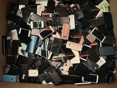 3,6,12 lb Lot of Assorted Smart Phones For: Parts, Fix, Scrap, Gold Recovery