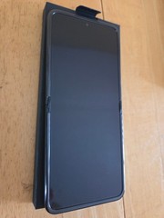 Motorola Razr 2024 XT2453 256GB Unlocked 6.9 Folding pOLED 64MP 6E 5G Koala Gray