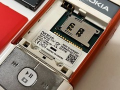 Nokia 5700 – Red Color (Unlocked) Retro Xpress Music Early Version 2007 as is