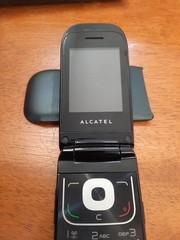Alcatel One Touch 768 Blue Black T-Mobile GSM 3G Flip Cell Phone, Not Working