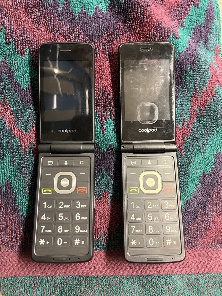 TWO Coolpad Snap 3312A – 4GB – Black Flip Phones