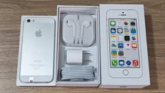Apple iPhone 5s Unlockd 16GB 32GB 64GB iOS 12 Silver Gold Black With Accessories