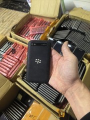 Original BlackBerry Classic Q20 3.5″ 8MP Unlocked 16GB 2GB RAM black LOT
