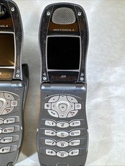 2 Motorola i series i836 – Gray ( Nextel ) Cellular Flip Phones Parts Untested