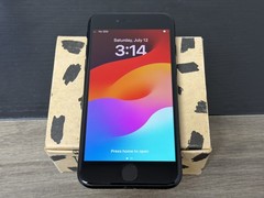 Apple iPhone SE (2nd Gen.) 64GB Black Unlocked Worldwide Very good (77% Battery)