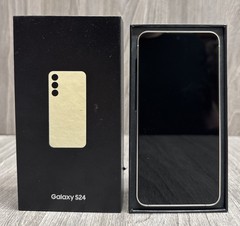 Samsung Galaxy S24 SM-S921U 5G 256GB (AT&T) Amber Yellow (OPEN BOX)