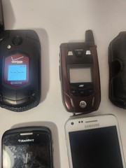 Lot Of 6 Vtg Cell Phones ~ Verizon KYOCERA, Samsung GALAXY S II, 2 Blackberries+