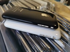 full working Unlocked Original Apple iPhone 3G – 16GB – white black (GSM) IOS3