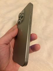 Apple iPhone Silver Smartphone Triple Camera USB-C Wi-Fi Bluetooth iOS Bar Style