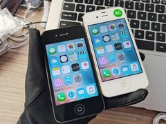 Apple iPhone 4 UNLOCKED White/Black 8/16/32GB 3G Usedphone Free Shipping