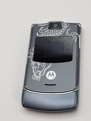 Vintage Retro Motorola RAZR V3 Miami Ink Dragon Tattoo Very Rare Flip Phone
