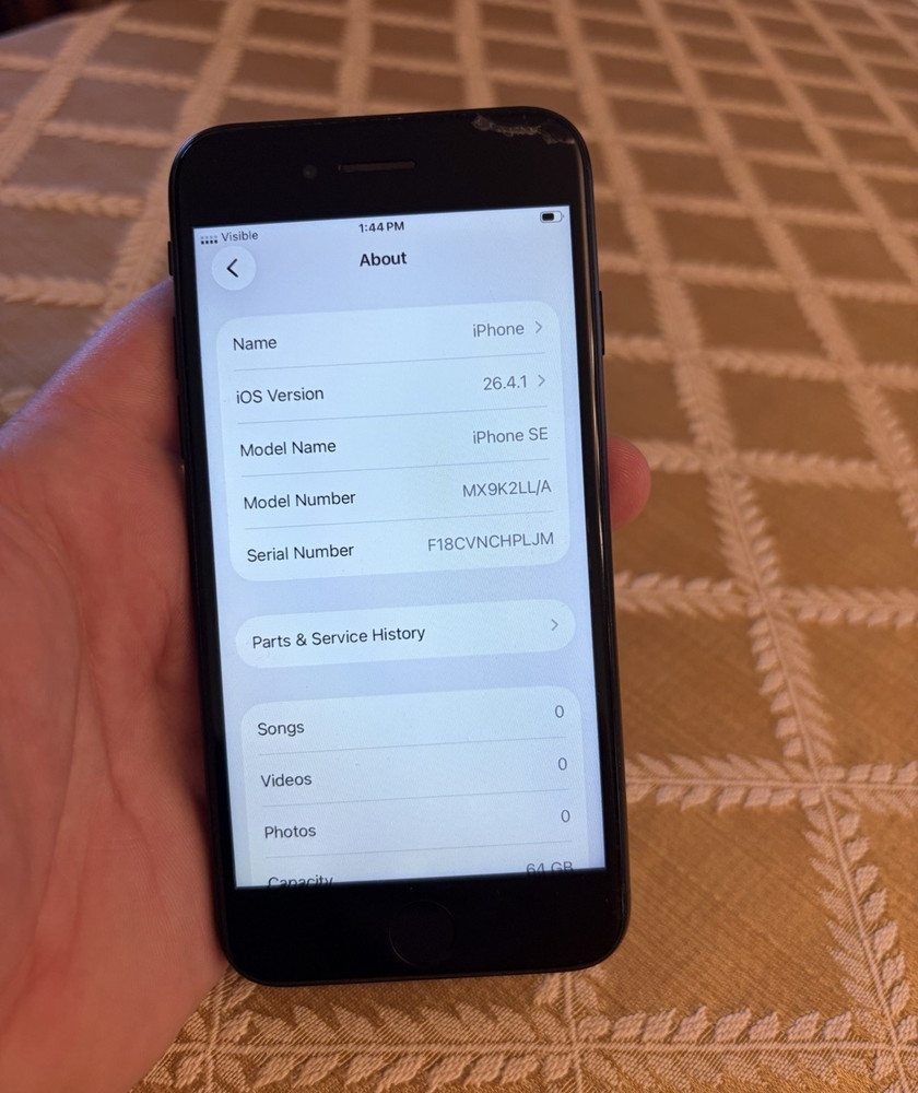 Apple iPhone SE 64GB Black 4.7in A13 Bionic 12MP Visible iOS Phone