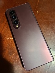 Samsung Galaxy Z Fold4 – FOR PARTS – Inner Screen Broken, Outer Screen Working