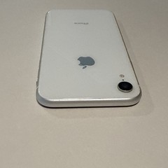 Apple iPhone XR 128GB A1984 White (Unlocked) Cracked Screen – For Parts / Repair