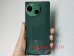 Sharp Aquos R9 Unlocked 256GB GREEN ROM256GB RAM12GB 5G Leica Smartphone Japan
