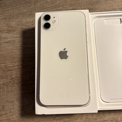 Apple iPhone 11 – 128GB White – Used Working Perfectly With Its Box