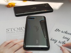 Gaming phone Asus ROG Phone II ZS660KL Black Factory UNlocked for any carrier